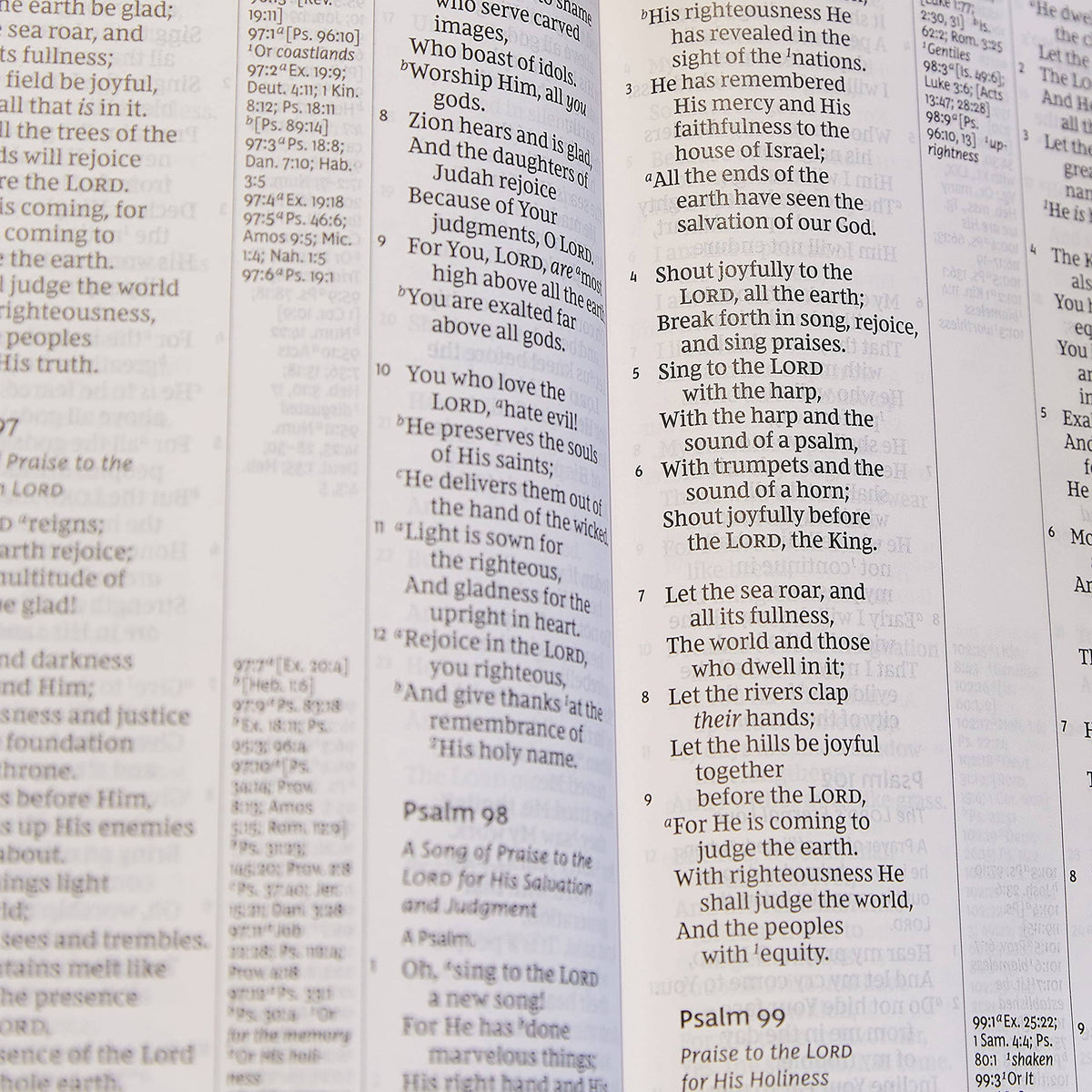 NKJV Giant Print Reference Bible - Black Leather-Look, Thumb Indexed