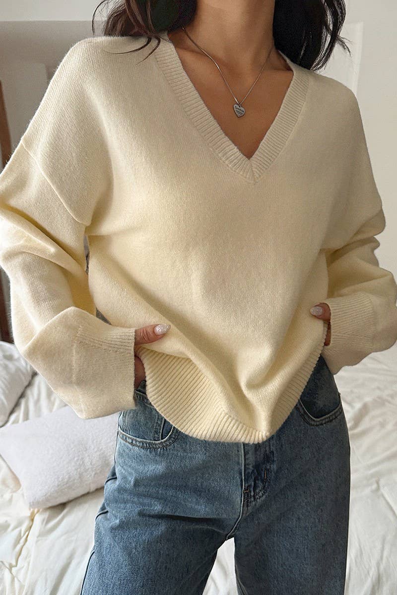 Women’s V-Neck Knit Sweater – Beige