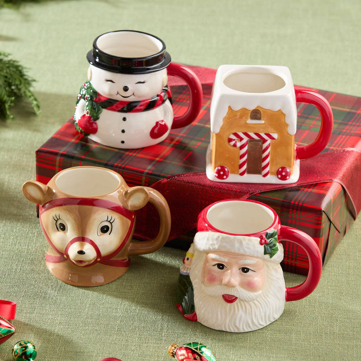 Retro Christmas 3D Character Mug – 18 oz